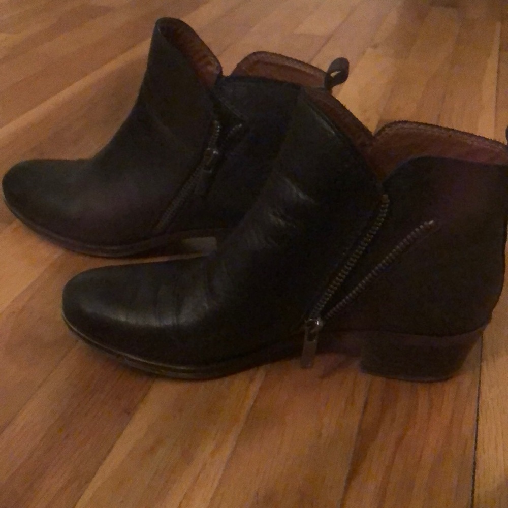 Lucy brand booties